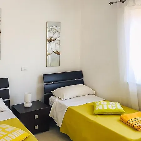 Casa 65 F Apartment *